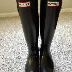Hunter Tall Gloss Rain Boots- Black Size 8